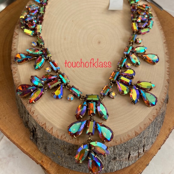 💖NWTs JCrew Iridescent Crystal Cluster Necklace
